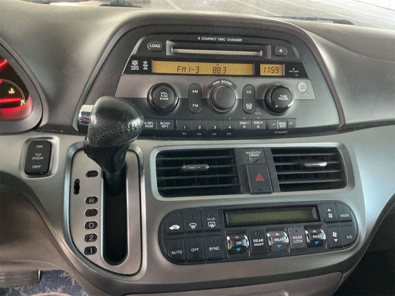 Used 2010 Honda Odyssey EX-L image 12