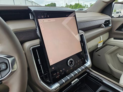 New 2026 GMC Yukon Denali image 16