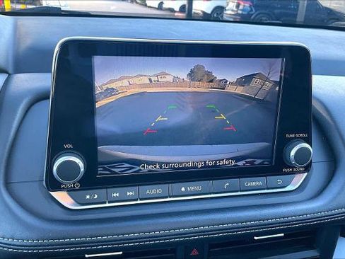 Certified 2024 Nissan Rogue SV image 25