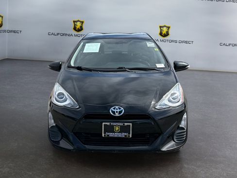 Used 2016 Toyota Prius C Two image 8