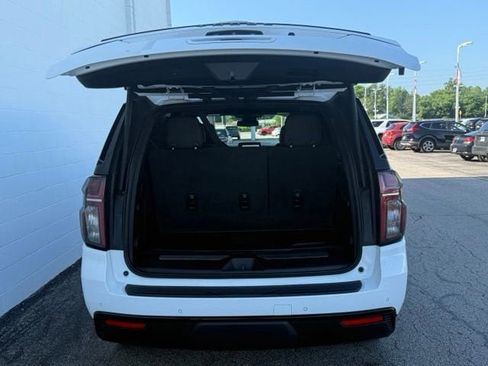 Used 2023 Chevrolet Tahoe Z71 w/ Luxury Package AWD/4WD image 8