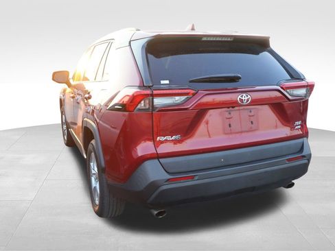 Used 2021 Toyota RAV4 XLE w/ Convenience Package AWD/4WD image 19