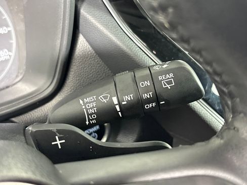 Certified 2023 Toyota Corolla Cross SE image 17