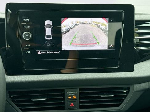 Used 2025 Volkswagen Jetta Sport FWD image 22