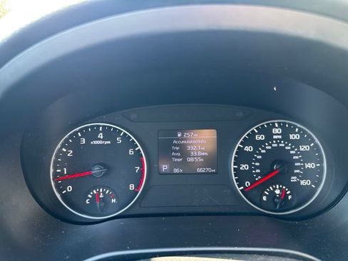 Certified 2021 Kia Seltos S FWD image 12