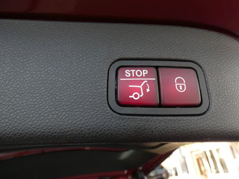 Used 2019 Mercedes-Benz GLS 550 4MATIC image 98