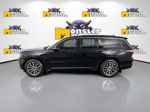 Used 2023 Jeep Grand Cherokee L Summit AWD/4WD image 8