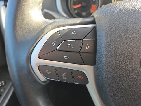 Used 2014 Jeep Cherokee Latitude image 14