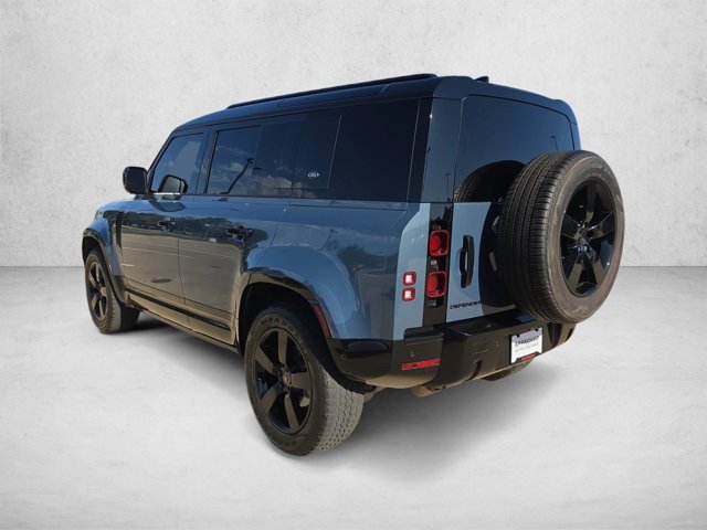 Used 2023 Land Rover Defender 110 S AWD/4WD image 8