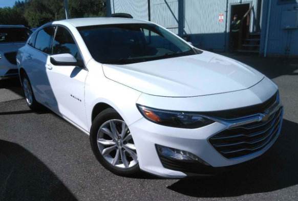 Used 2025 Chevrolet Malibu LT FWD image 1
