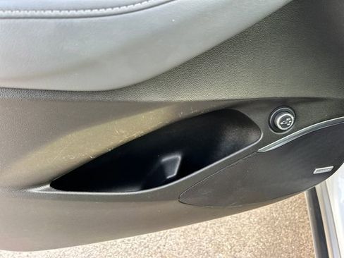 Used 2022 Buick Enclave Premium image 30