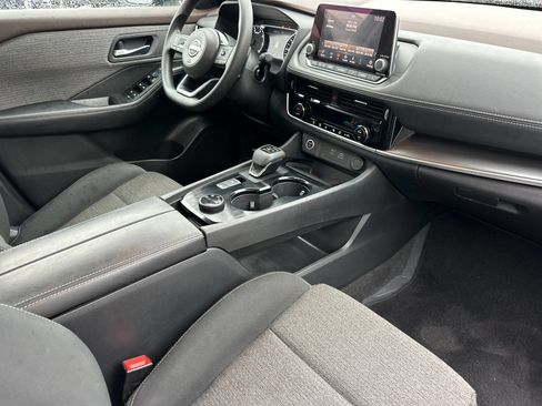 Used 2022 Nissan Rogue SV AWD/4WD image 15