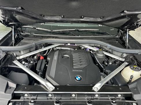 Used 2023 BMW X5 xDrive40i AWD/4WD image 28