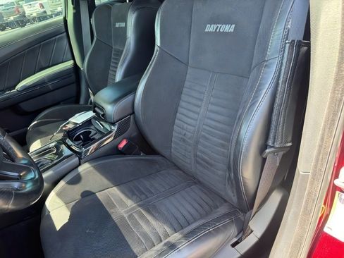 Used 2019 Dodge Charger Scat Pack w/ Daytona Edition Group RWD image 12