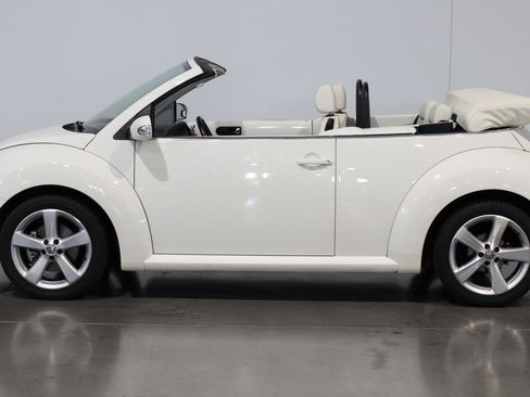Used 2007 Volkswagen Beetle Triple White Edition FWD image 30