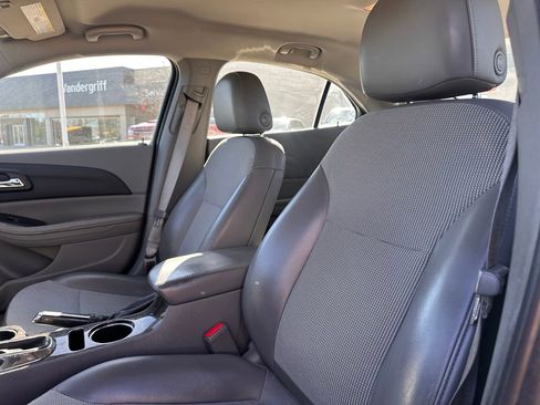 Used 2015 Chevrolet Malibu LT image 21