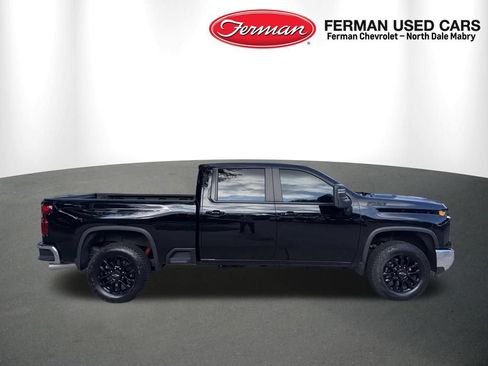 Used 2025 Chevrolet Silverado 2500 LT AWD/4WD image 11