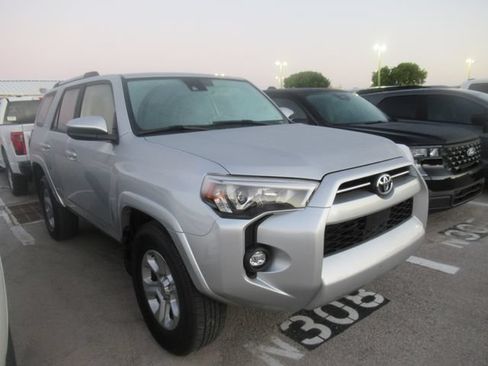 Used 2024 Toyota 4Runner SR5 RWD image 1