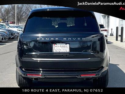 Used 2025 Land Rover Range Rover SE