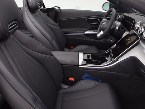New 2025 Mercedes-Benz CLE 300 4MATIC Cabriolet image 16