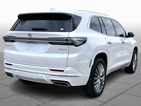 Used 2025 Buick Enclave Avenir w/ Super Cruise Package image 12