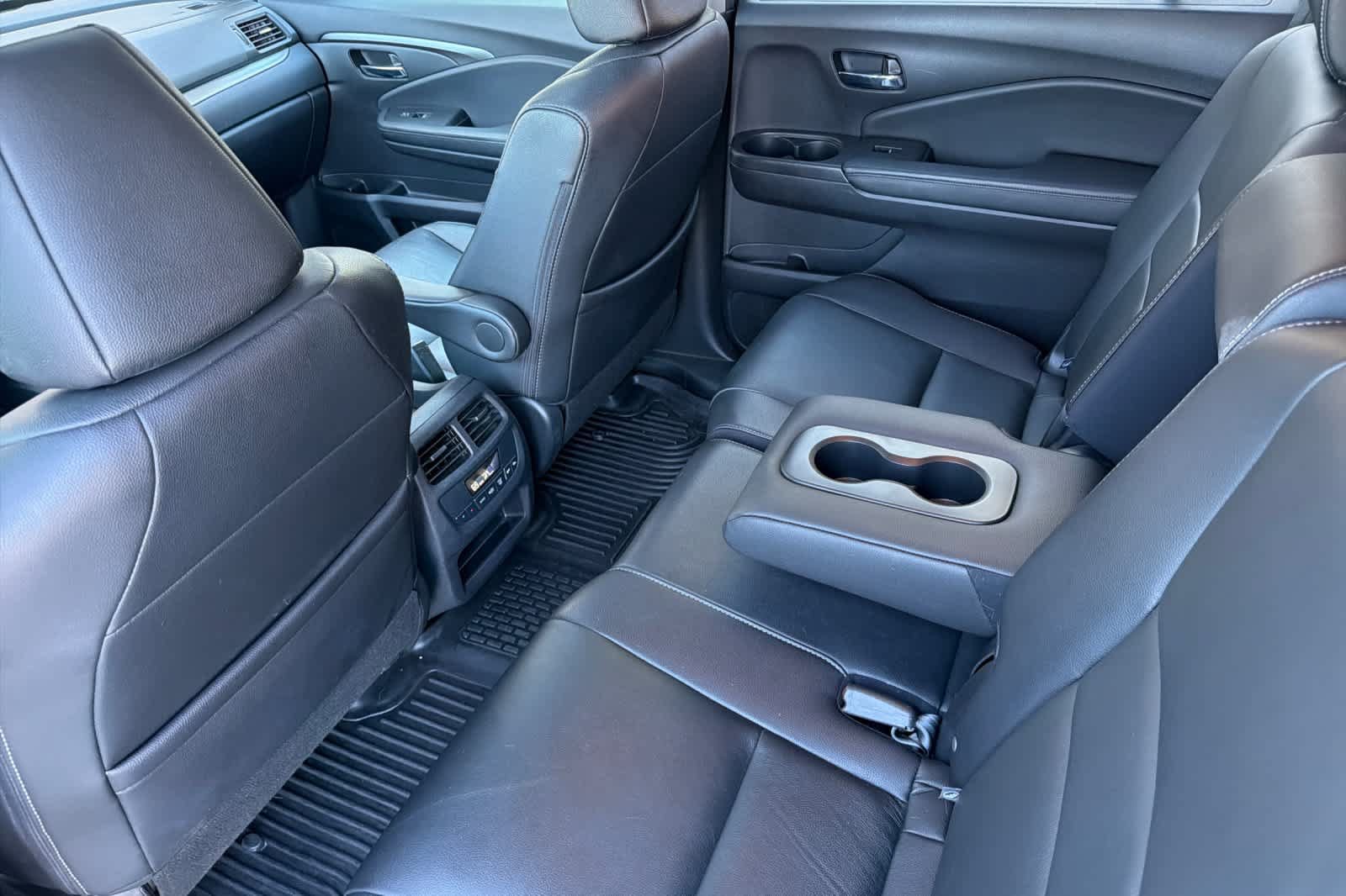 Used 2018 Honda Pilot EX-L image 4