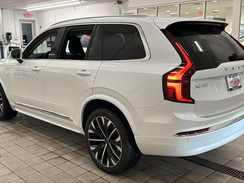New 2026 Volvo XC90 B5 Plus w/ Protection Package Premier AWD/4WD image 7