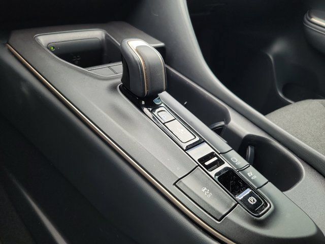 Used 2023 Toyota Crown AWD/4WD image 31
