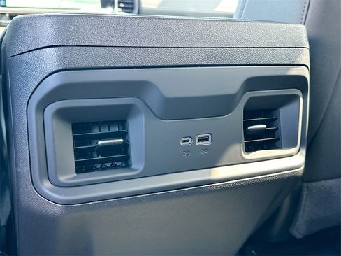 New 2025 Chevrolet Silverado 1500 LT Trail Boss w/ Convenience Package II image 18