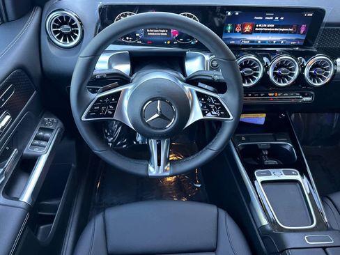 New 2026 Mercedes-Benz GLB 250 image 13