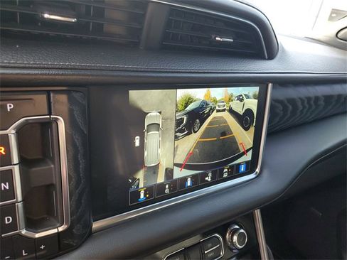 Used 2023 GMC Yukon XL Denali image 21