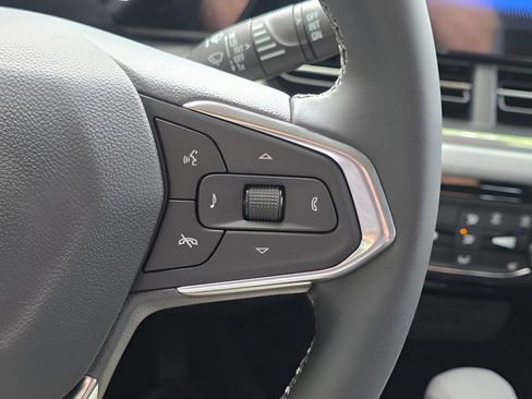 New 2026 Chevrolet Trax LT w/ Driver Confidence Package FWD image 19