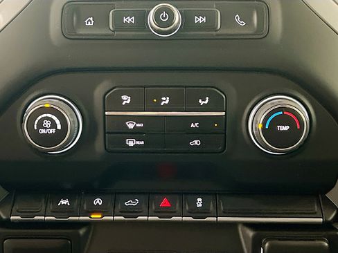 Used 2023 Chevrolet Silverado 1500 Custom image 11