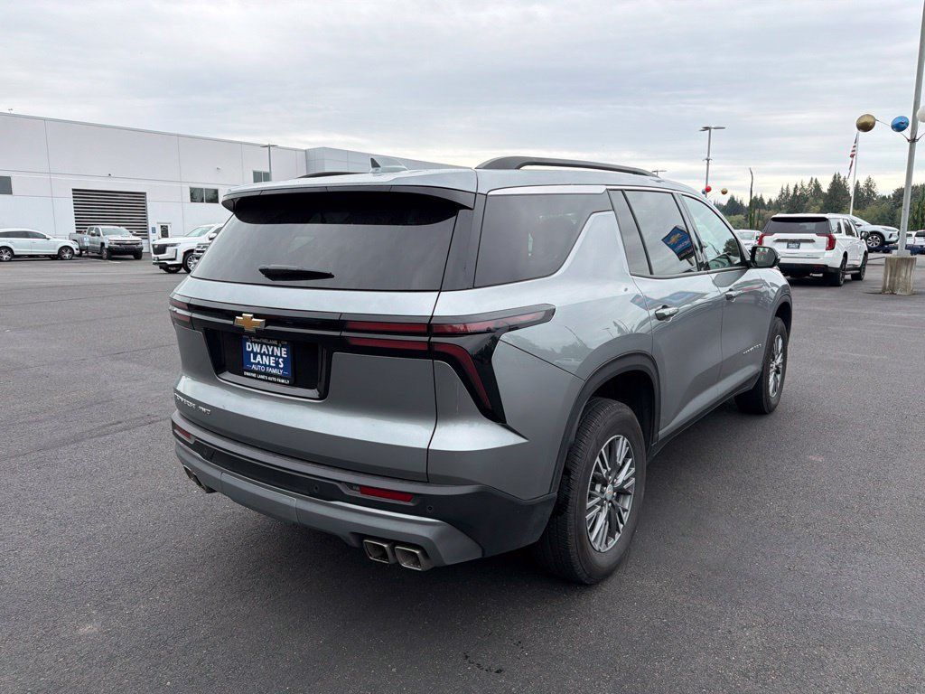 Used 2026 Chevrolet Traverse LT AWD/4WD image 6