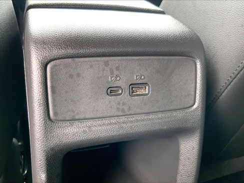 Certified 2026 Chevrolet Trax RS w/ Sunroof Package FWD image 36