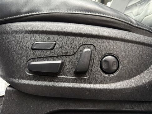 Used 2022 Kia Telluride SX w/ SX Prestige Package image 28