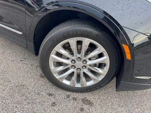 Used 2019 Cadillac XT5 Platinum AWD/4WD image 17