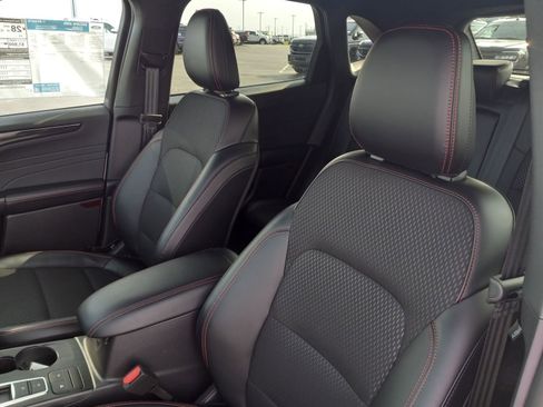 Used 2025 Ford Escape ST-Line image 12