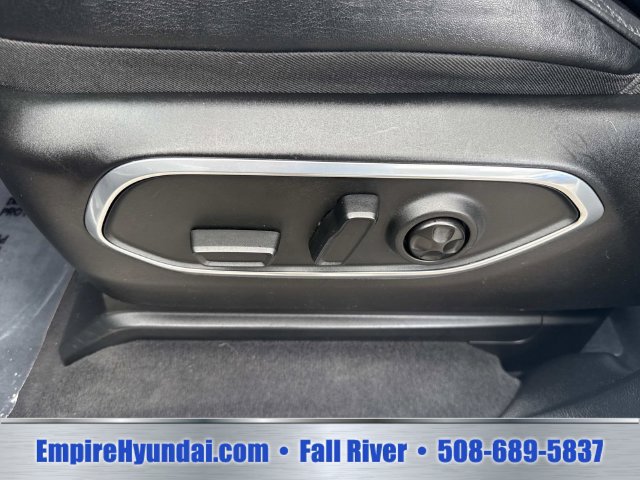 Used 2024 Jeep Wagoneer Series III AWD/4WD image 21