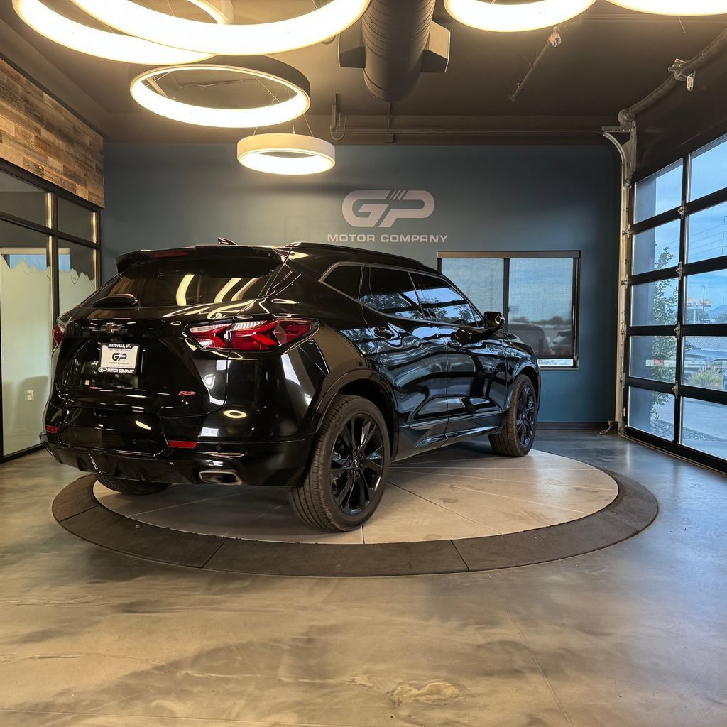 Used 2022 Chevrolet Blazer RS w/ Enhanced Convenience Package AWD/4WD image 3