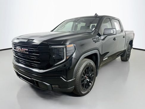 Used 2023 GMC Sierra 1500 Elevation RWD image 3