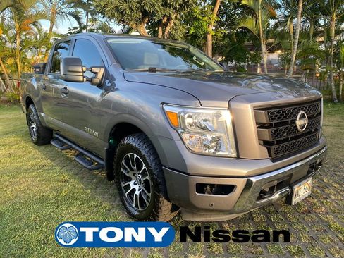 Used 2023 Nissan Titan SV w/ SV Convenience Package RWD image 1