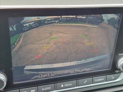 Used 2021 Nissan Altima 2.5 SR FWD image 9