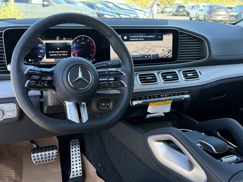 New 2026 Mercedes-Benz GLS 450 4MATIC image 29