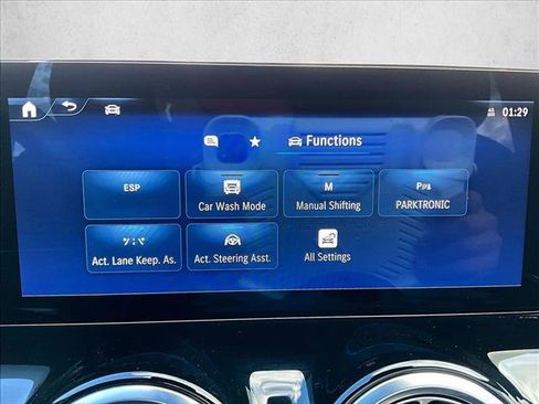 Used 2025 Mercedes-Benz GLA 250 image 24