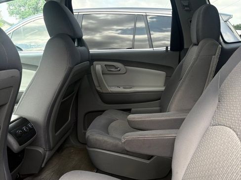 Used 2011 Chevrolet Traverse LT w/ Personal Connectivity Package AWD/4WD image 12