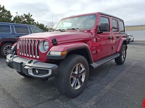 Used 2022 Jeep Wrangler Unlimited Sahara w/ Cold Weather Group image 2