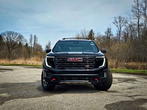 New 2026 GMC Acadia AT4 image 8