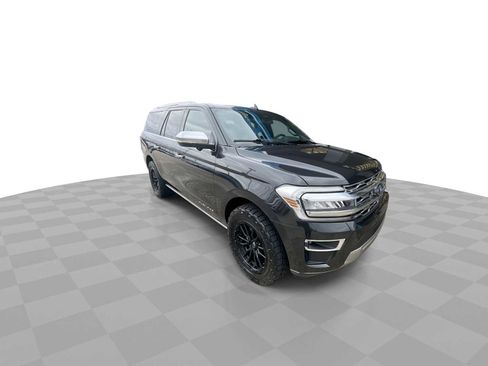 Used 2023 Ford Expedition Max Platinum image 2