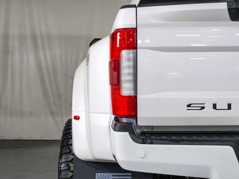 Used 2017 Ford F350 Lariat w/ Lariat Ultimate Package image 43